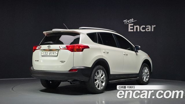 Toyota RAV4 2.5 4WD 4th 2014 — фото 2
