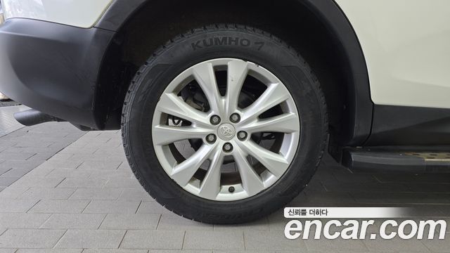 Toyota RAV4 2.5 4WD 4th 2014 — фото 5