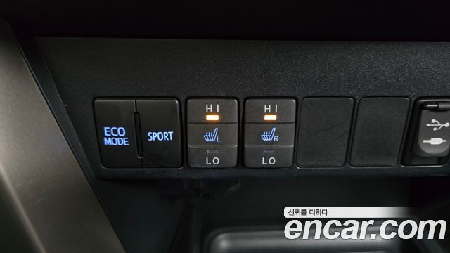 Toyota RAV4 2.5 4WD 4th 2014 — фото 16