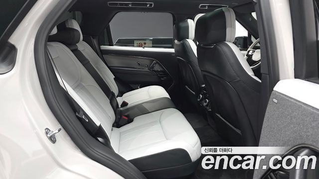 Land Rover Range Rover Sport (III) P550E Dynamic HSE 2025 — фото 12