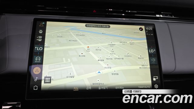 Land Rover Range Rover Sport (III) P550E Dynamic HSE 2025 — фото 15