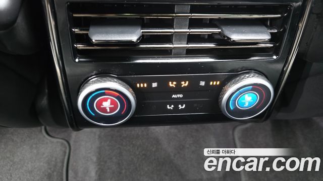 Land Rover Range Rover Sport (III) P550E Dynamic HSE 2025 — фото 18