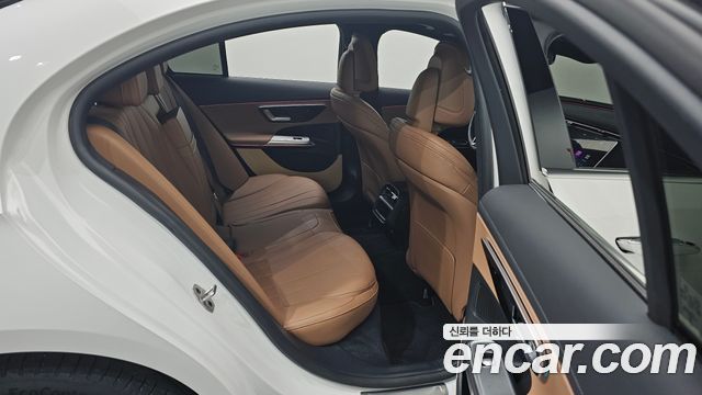 Mercedes-Benz E-Class (W214) E200 Avantgarde 2025 — фото 12