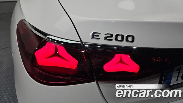 Mercedes-Benz E-Class (W214) E200 Avantgarde 2025 — фото 23