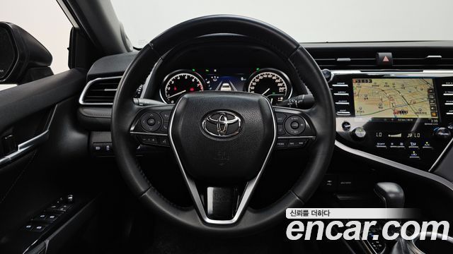 Toyota Camry (XV70) 2.5 2018 — фото 12
