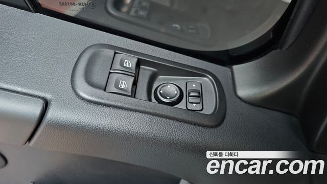 Renault Korea Master 2.3 15-Seater 2020 — фото 15