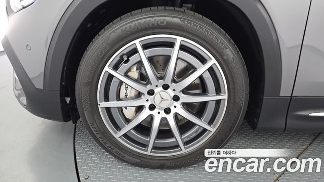Mercedes-Benz GLB-Class (X247) AMG GLB35 4MATIC 2021 — фото 5