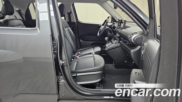 Hyundai Casper The Essential Light 2024 — фото 11