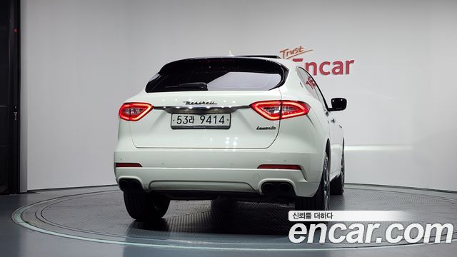 Maserati Levante 3.0 Diesel AWD 2017 — фото 4