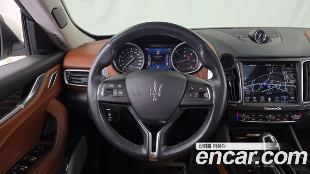 Maserati Levante 3.0 Diesel AWD 2017 — фото 13