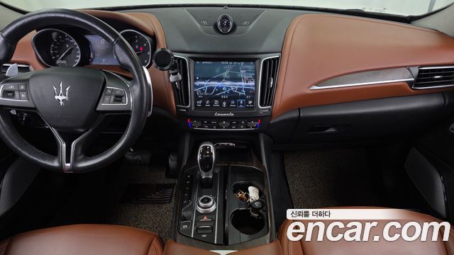 Maserati Levante 3.0 Diesel AWD 2017 — фото 14