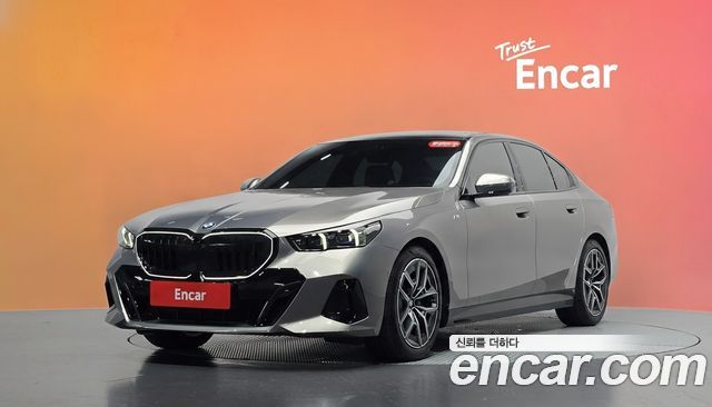 BMW 5 Series (G60) 520i M Sport 2025 — фото 1