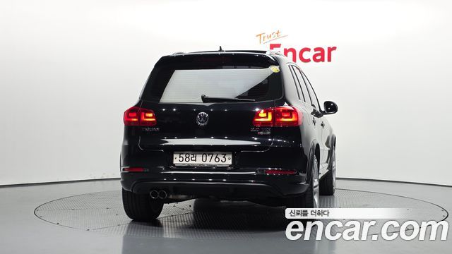 Volkswagen Tiguan 2.0 TDI R-Line 5N 2016 — фото 4
