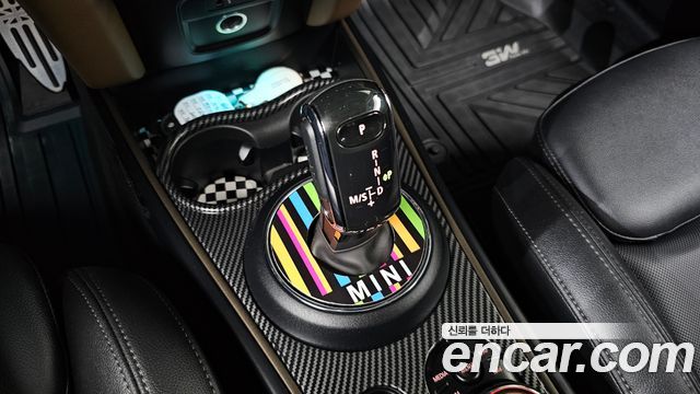 MINI Cooper D Countryman ALL4 HIGH 2nd 2019 — фото 9