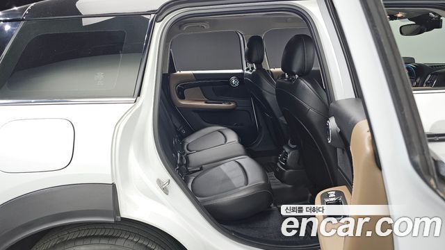 MINI Cooper D Countryman ALL4 HIGH 2nd 2019 — фото 11