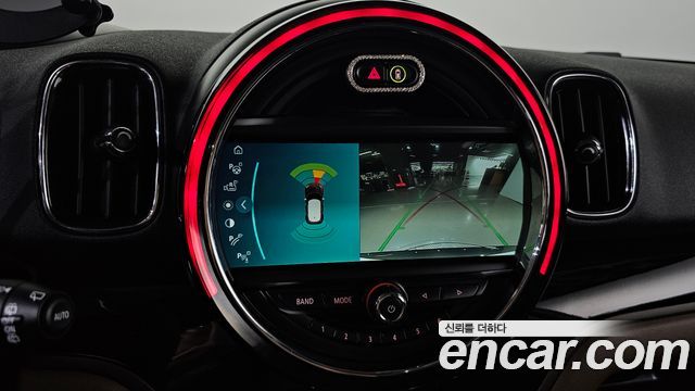 MINI Cooper D Countryman ALL4 HIGH 2nd 2019 — фото 15
