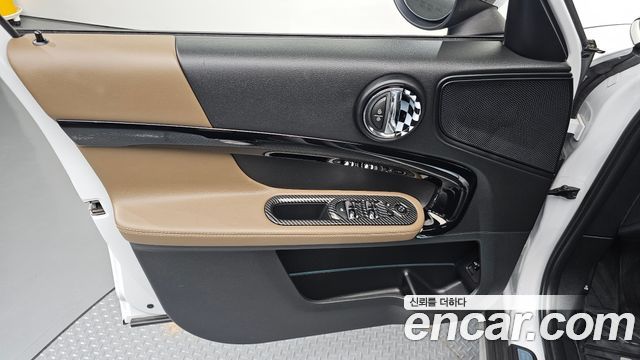 MINI Cooper D Countryman ALL4 HIGH 2nd 2019 — фото 24
