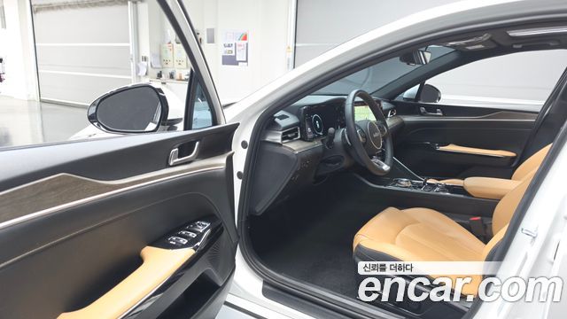 Kia K5 (III) 2.0 Noblesse 2022 — фото 10