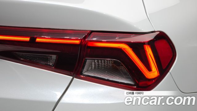 Kia K5 (III) 2.0 Noblesse 2022 — фото 29