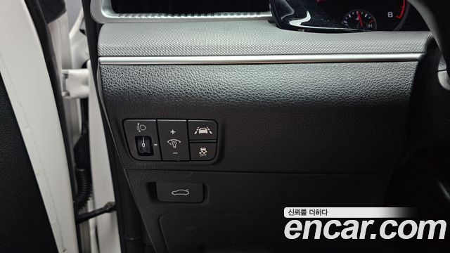 Kia K5 (III) 2.0 LPI(Renter car) Strandard 2023 — фото 17