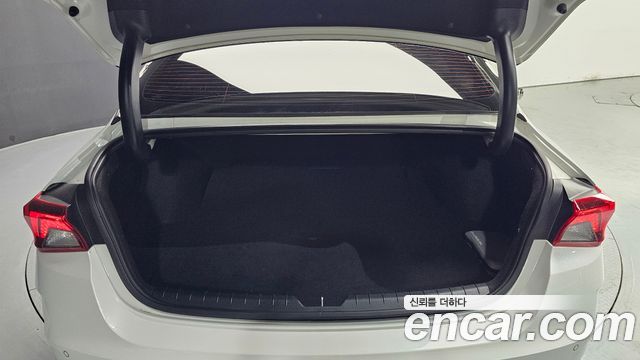 Kia K5 (III) 2.0 LPI(Renter car) Strandard 2023 — фото 20