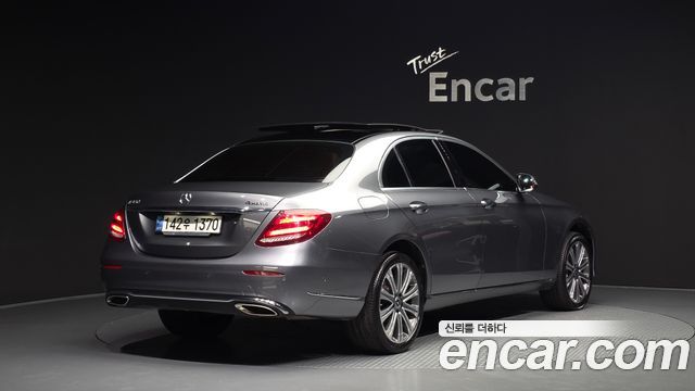 Mercedes-Benz E-Class (W213) E450 4MATIC Exclusive 2020 — фото 2