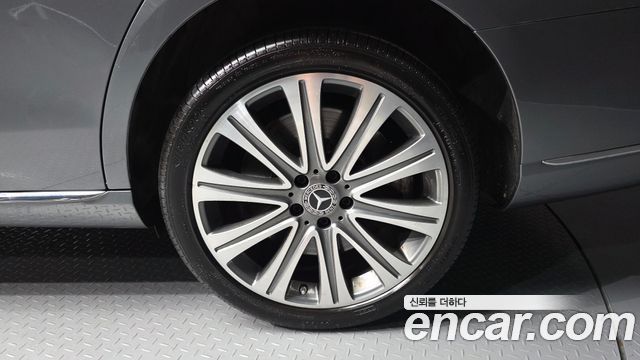 Mercedes-Benz E-Class (W213) E450 4MATIC Exclusive 2020 — фото 5
