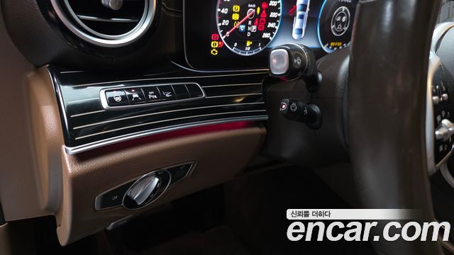 Mercedes-Benz E-Class (W213) E450 4MATIC Exclusive 2020 — фото 36