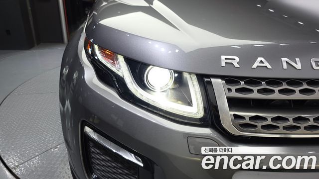 Land Rover Range Rover Evoque 2.0 TD4 HSE 2018 — фото 22