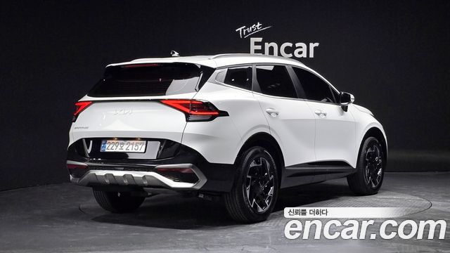 Kia Sportage (V) Diesel 2.0 2WD Nobleless 2024 — фото 2