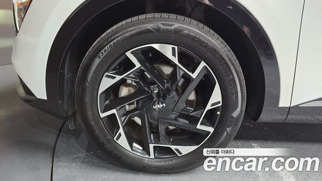 Kia Sportage (V) Diesel 2.0 2WD Nobleless 2024 — фото 5