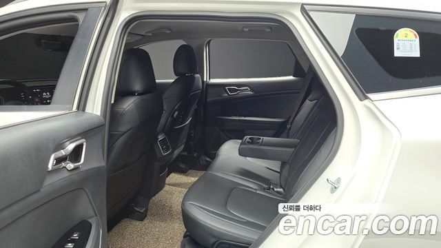 Kia Sportage (V) Diesel 2.0 2WD Nobleless 2024 — фото 12