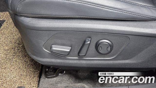 Kia Sportage (V) Diesel 2.0 2WD Nobleless 2024 — фото 19