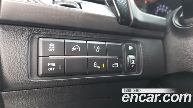 KG Mobility (SsangYong) Rexton Sports Khan Diesel 2.2 4WD Noblesse 2021 — фото 21