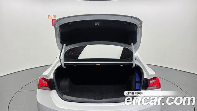 Chevrolet Malibu 1.3 Turbo LT Deluxe 2019 — фото 20