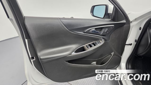 Chevrolet Malibu 1.3 Turbo LT Deluxe 2019 — фото 24