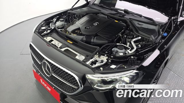 Mercedes-Benz E-Class (W214) E300 4MATIC AMG Line 2025 — фото 6