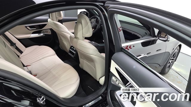 Mercedes-Benz E-Class (W214) E300 4MATIC AMG Line 2025 — фото 11