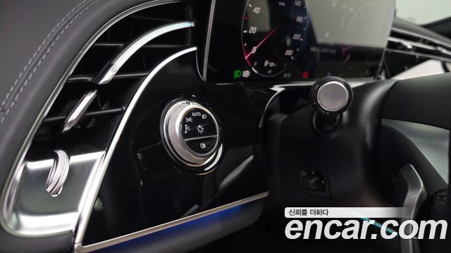 Mercedes-Benz E-Class (W214) E300 4MATIC AMG Line 2025 — фото 13