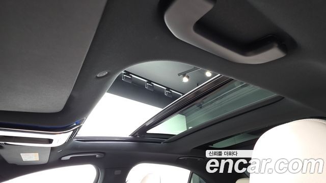 Mercedes-Benz E-Class (W214) E300 4MATIC AMG Line 2025 — фото 17