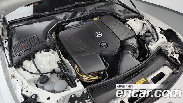 Mercedes-Benz CLE-Class (C236) CLE200 Cabriolet 2024 — фото 6