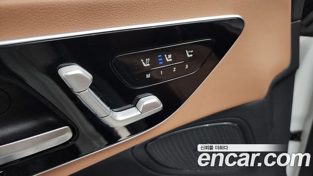 Mercedes-Benz CLE-Class (C236) CLE200 Cabriolet 2024 — фото 22