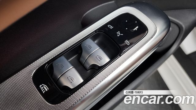 Mercedes-Benz CLE-Class (C236) CLE200 Cabriolet 2024 — фото 33