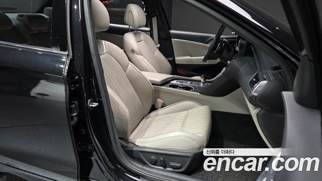 Genesis G70 Gasoline 2.0T 2WD 2022 — фото 11