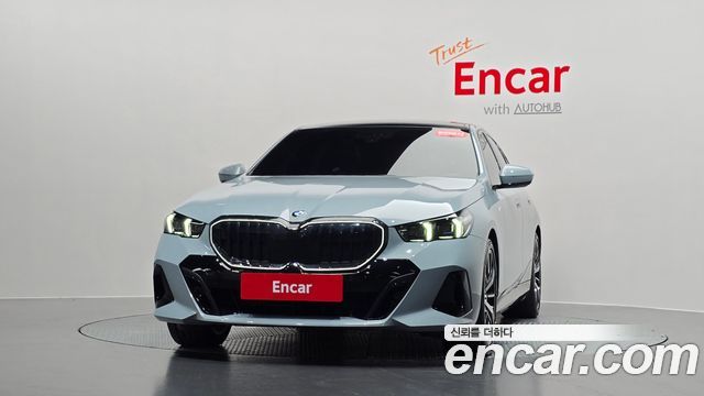 BMW 5 Series (G60) 530i xDrive M Sport 2025 — фото 3