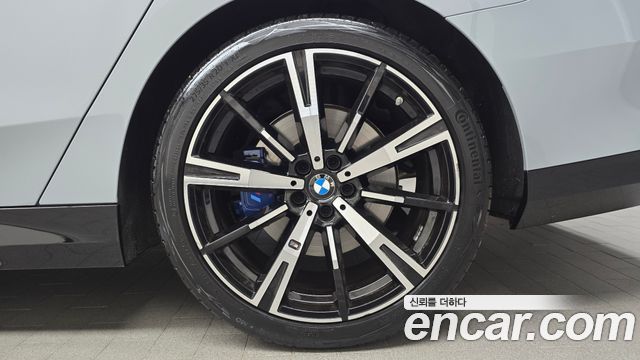 BMW 5 Series (G60) 530i xDrive M Sport 2025 — фото 21
