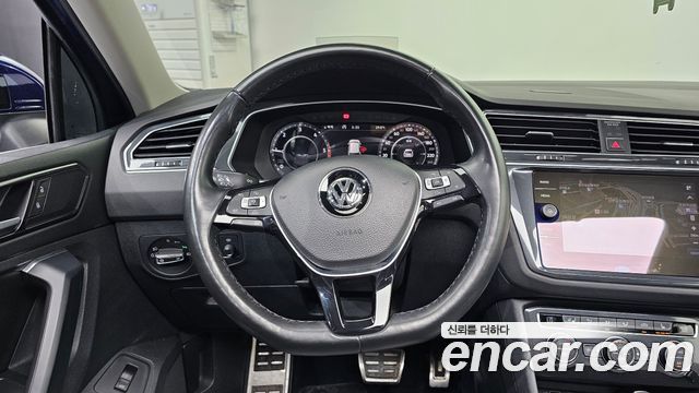 Volkswagen Tiguan (II) 2.0 TDI 4Motion Prestige 2018 — фото 13