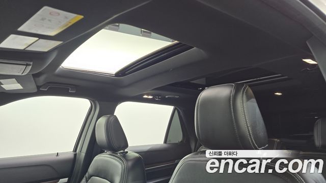 Ford Explorer 2.3 Limited 4WD 5th 2018 — фото 17