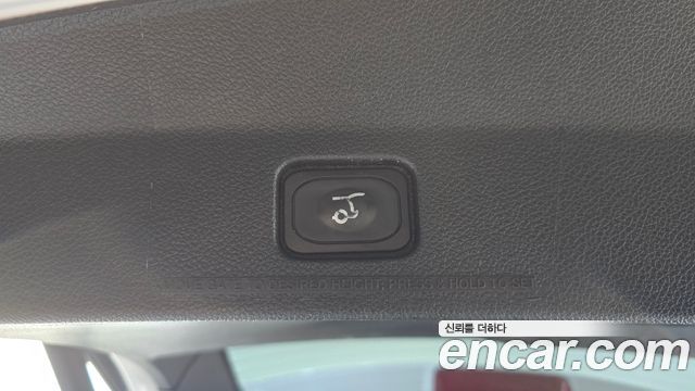 Ford Explorer 2.3 Limited 4WD 5th 2018 — фото 18