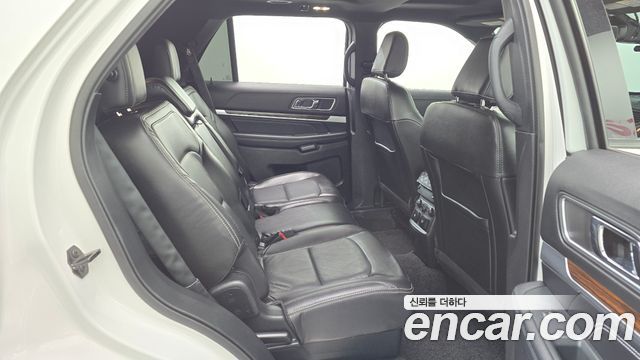 Ford Explorer 2.3 Limited 4WD 5th 2018 — фото 27